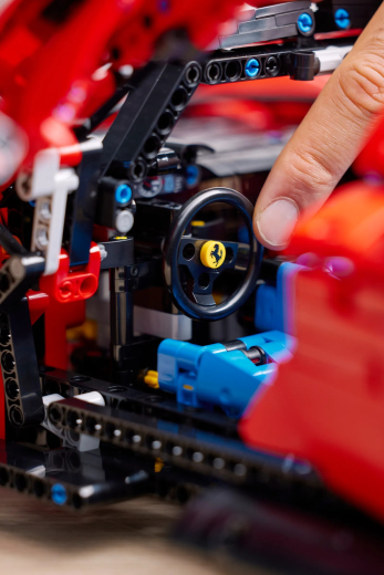 Конструктор LEGO Technic Ferrari Daytona SP3 (42143) - 7