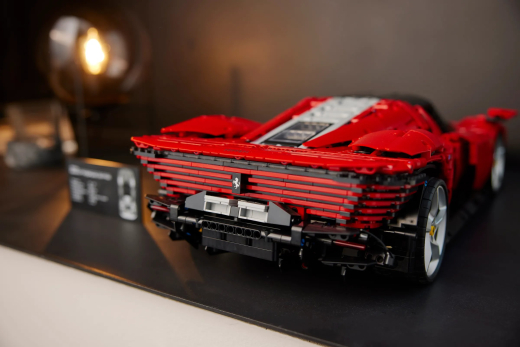 Конструктор LEGO Technic Ferrari Daytona SP3 (42143) - 8