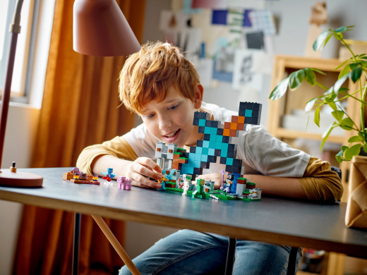 Конструктор LEGO Minecraft Форпост із мечем (21244) - 8