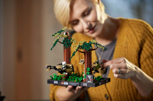 LEGO Конструктор Star Wars Діорама «Погоня на спідері на Ендорі» - 2