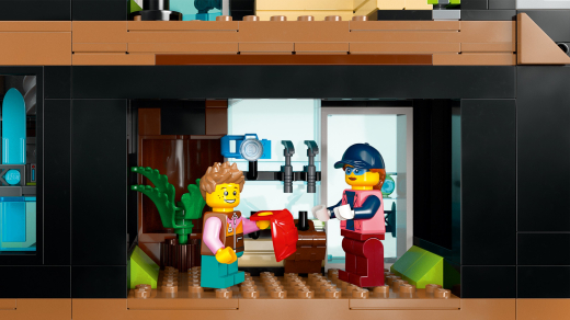 LEGO Конструктор City Гірськолижний і скелелазний цент - 4