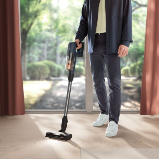 Пылесос аккумуляторный Electrolux 700 Cordless Cleaner (EP71B14WET) - 3
