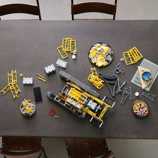 Блоковий конструктор LEGO Гусеничний кран Liebherr LR 13000 (42146) - 3