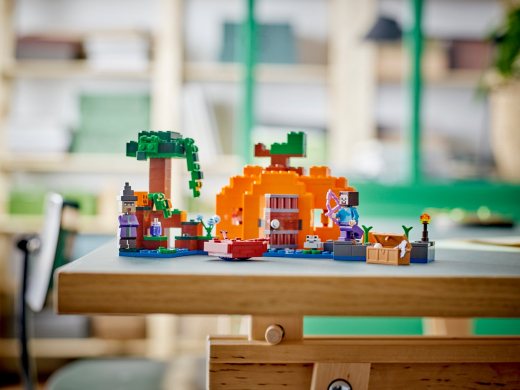 LEGO Конструктор Minecraft Гарбузова ферма - 2