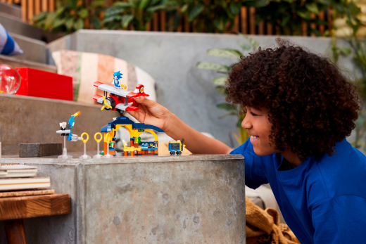 LEGO Конструктор Sonic the Hedgehog Майстерня Тейлз і літак Торнадо - 3