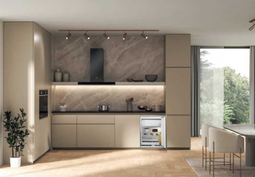 Встраиваемый холодильник Whirlpool WBUF 011 - 4