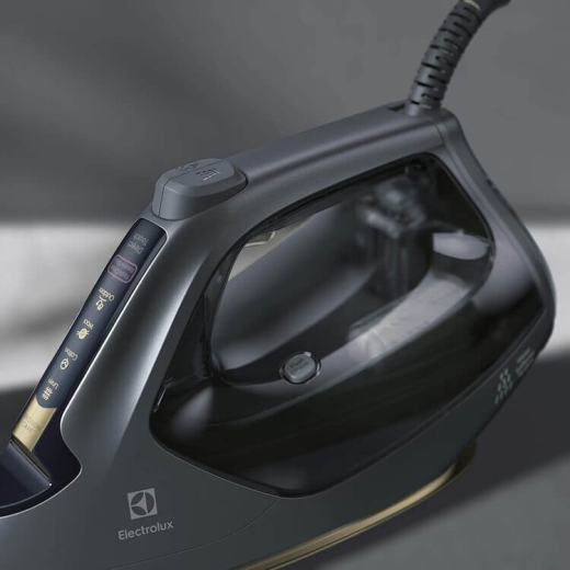 Утюг с паром Electrolux E8SI1-8EGM - 2