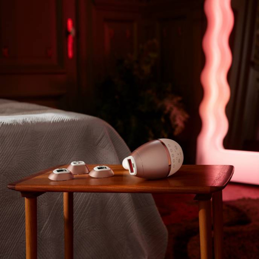 Фотоепілятор Philips Lumea IPL 9900 Series BRI973/00 - 10