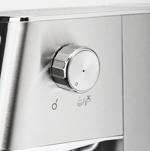 Рожковая кофеварка эспрессо Ufesa CE8030 (71705063) - 3