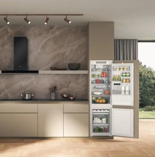 Встраиваемый холодильник с морозильной камерой Whirlpool WNBB18SP33R - 5