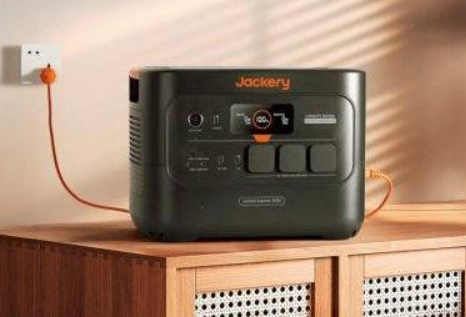 Зарядна станція Jackery Explorer 3000 V2 3072 Вт·год (Explorer 3000 v2) - 7