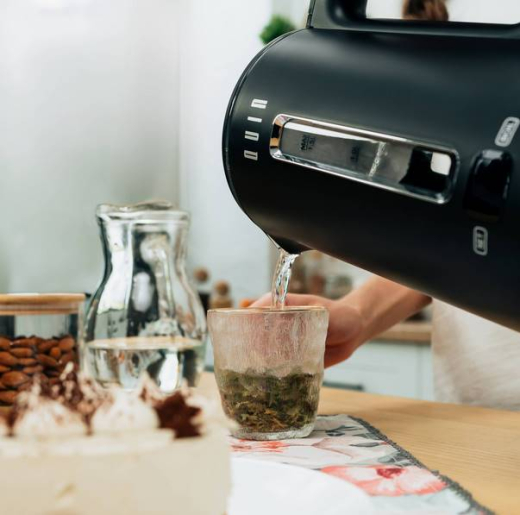 Електрочайник QUIN KTL-202 Black - 5