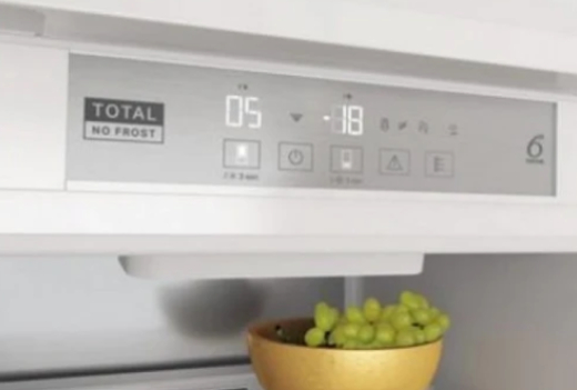 Встраиваемый холодильник с морозильной камерой Whirlpool WHC18 T332 - 3