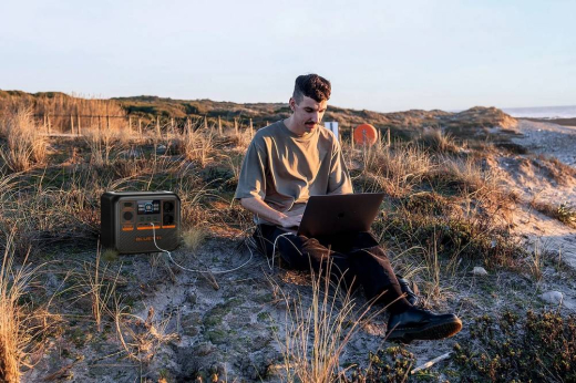 Зарядна станція BLUETTI AC70P 864Wh 1000W - 8