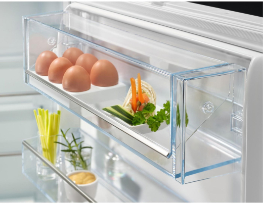 Холодильник с морозильной камерой Electrolux ENC8MC18S - 5