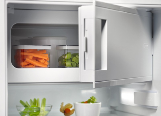 Холодильник с морозильной камерой Electrolux LFB2AE88S - 2
