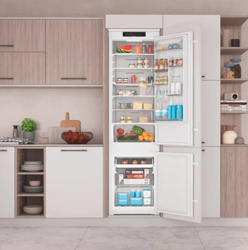 Встраиваемый холодильник с морозильной камерой Indesit INC20T321 - 2