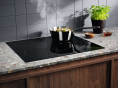 Варильна поверхня Electrolux EIB60420CK - 2