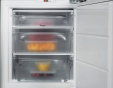 Вбудована морозильна камера Whirlpool WBUFZ011 - 1