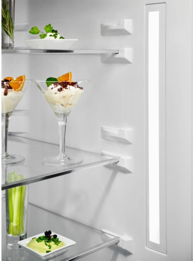 Холодильник з морозильною камерою Electrolux LNT7ME32M2 - 13