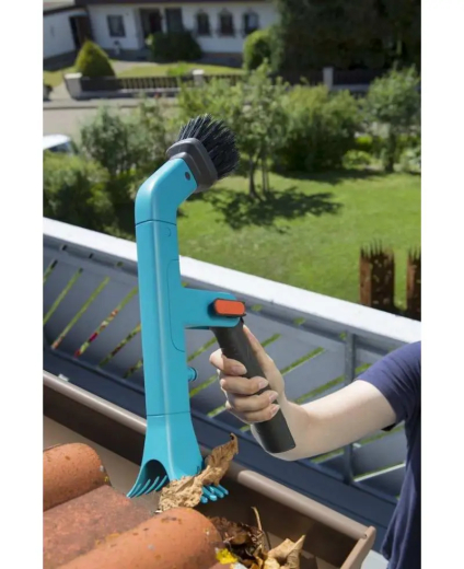Щетка для очистки жолобов Gardena Combisystem с телескопической ручкой 210-390 см (03651-30) - 3