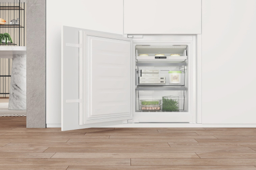 Вбудований холодильник з морозильною камерою Whirlpool WHC18 T594 - 17