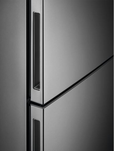 Холодильник з морозильною камерою Electrolux RNT7ME34X2 - 11