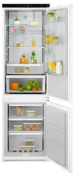 Холодильник Electrolux GreenZone 700 E7MNPD18S Холодильник Electrolux GreenZone 700 E7MNPD18S